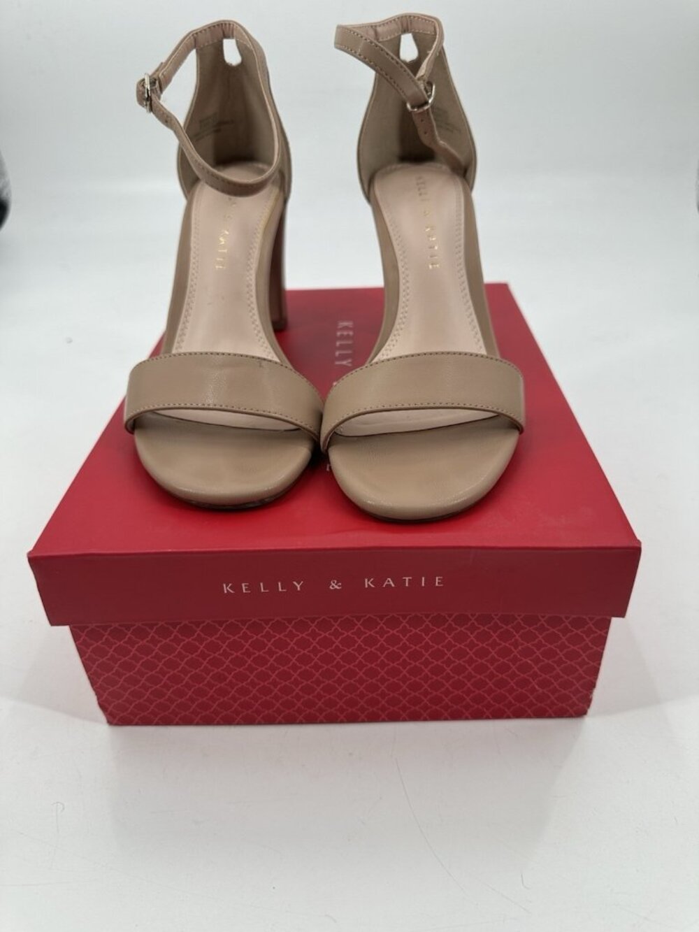 Kelly & Katie Hailee Sandal Taupe Block Heel Shoe  Ankle Strap Size 6.5M
